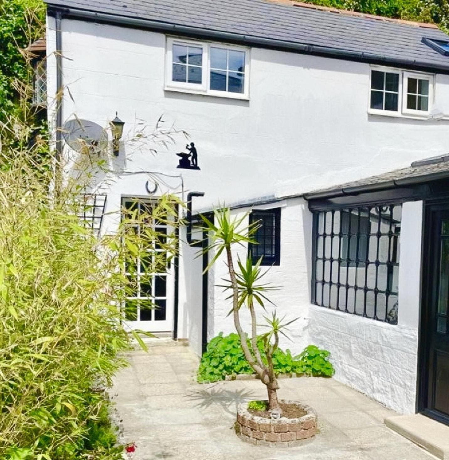 The Old Smithy Villa Ventnor Exterior photo